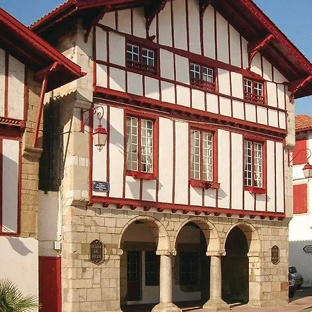 Apartment One-bedroom In Urrugne